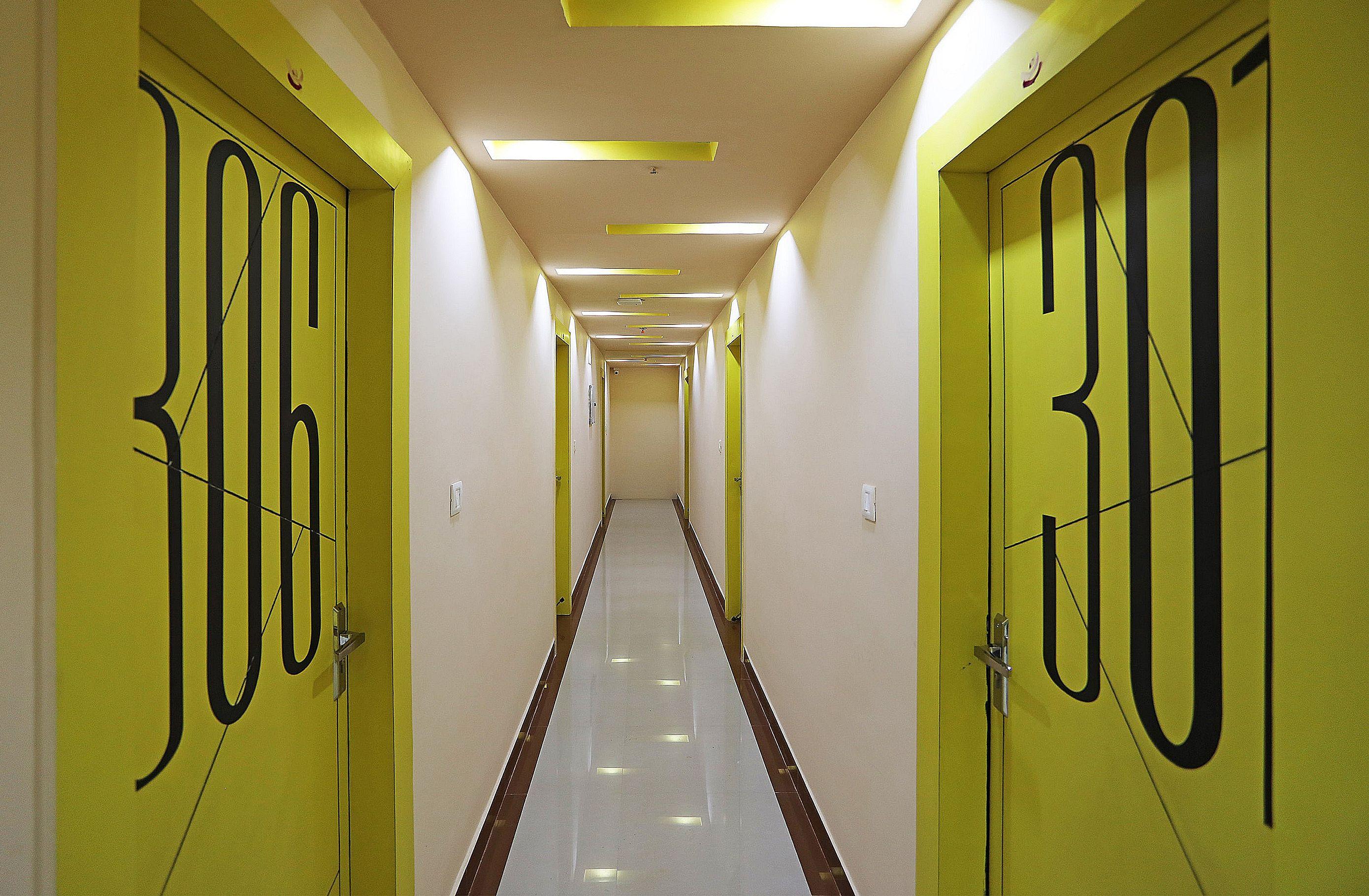 Super Capital O Sai Jagannath Hotel Khandagiri Kültér fotó
