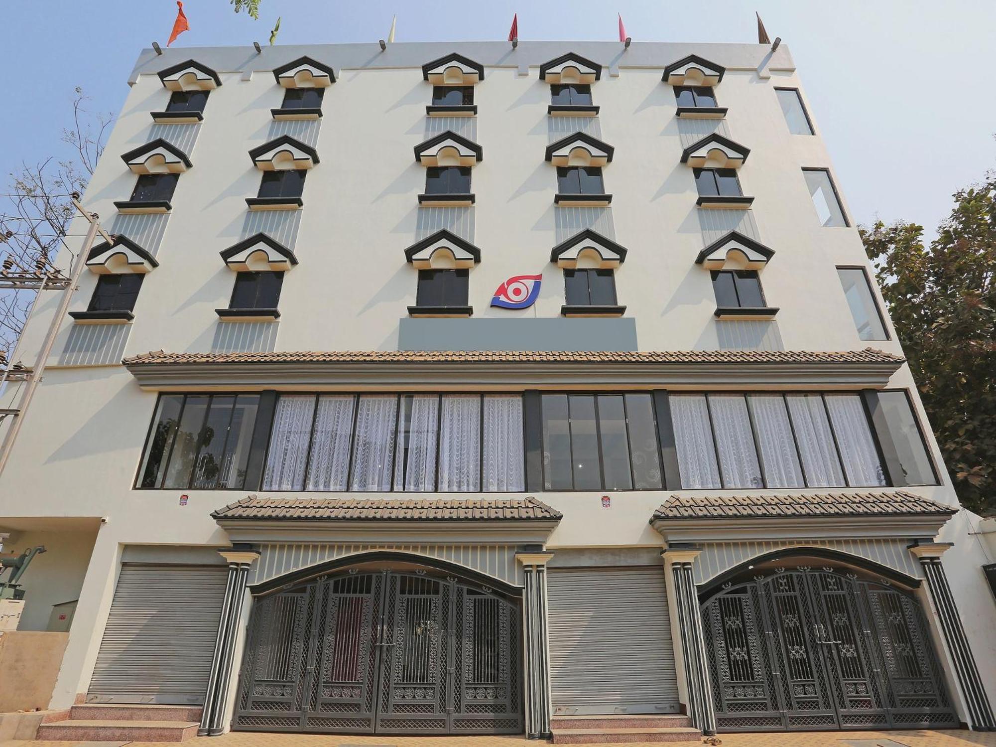 Super Capital O Sai Jagannath Hotel Khandagiri Kültér fotó