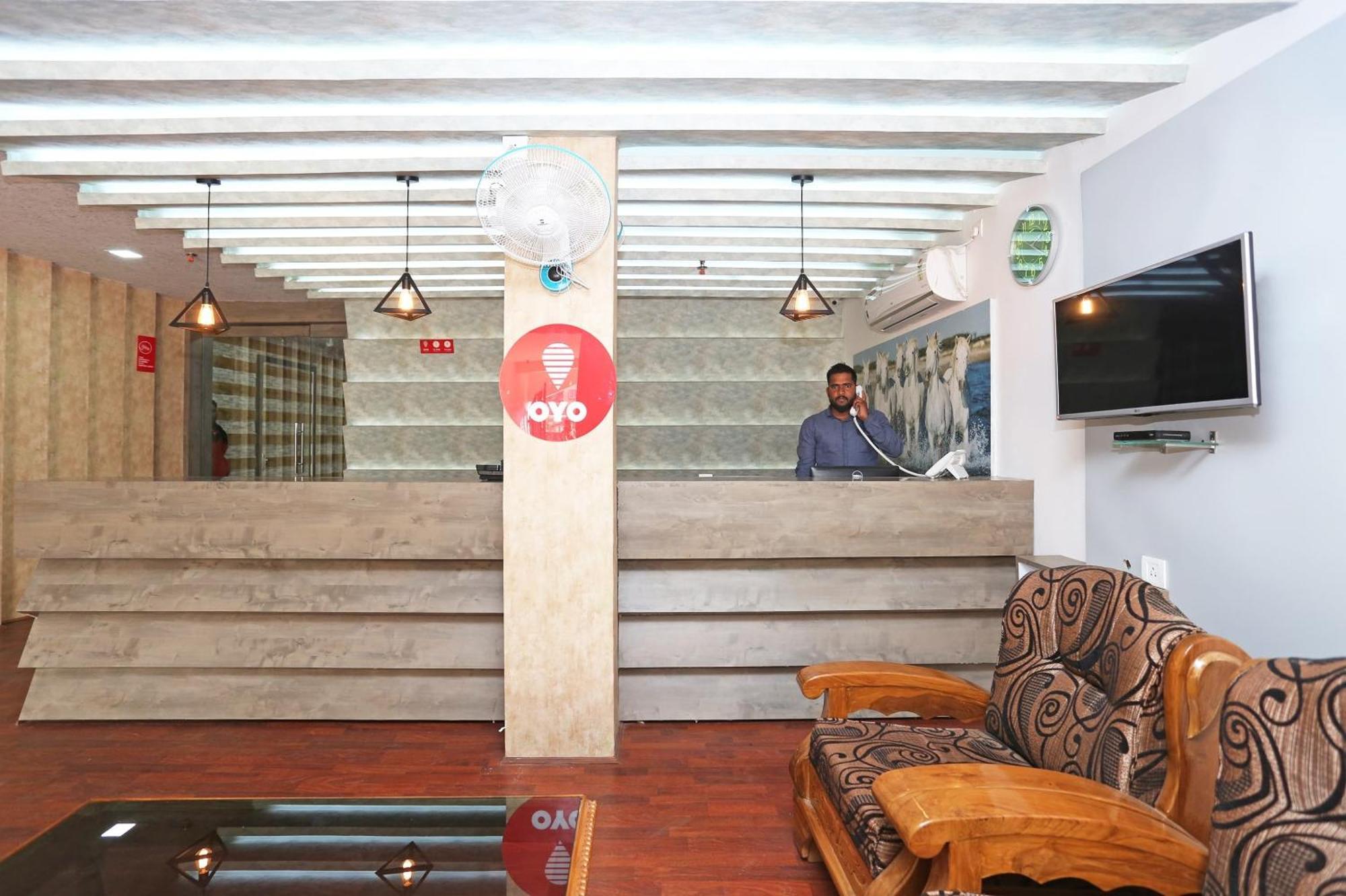 Super Capital O Sai Jagannath Hotel Khandagiri Kültér fotó