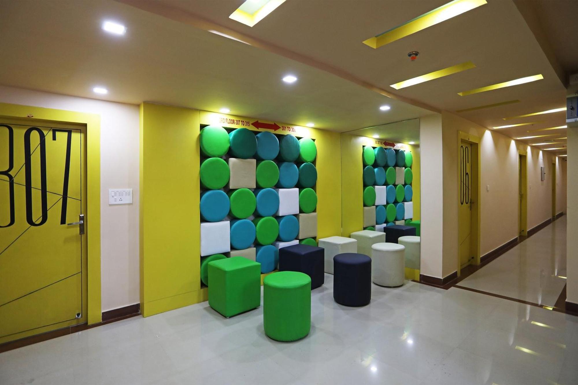 Super Capital O Sai Jagannath Hotel Khandagiri Kültér fotó