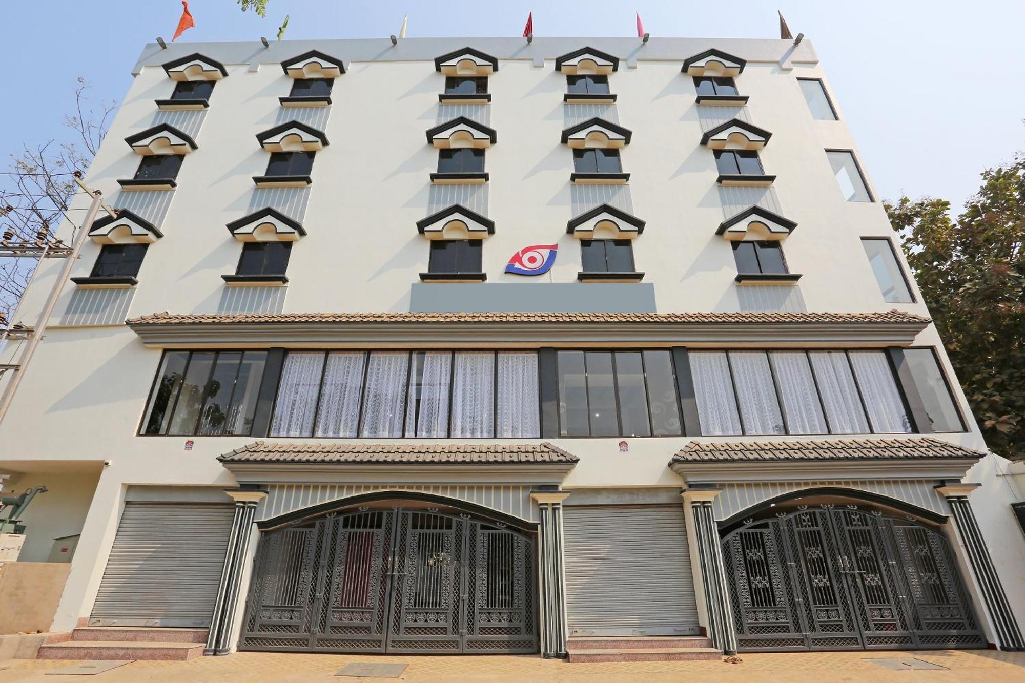 Super Capital O Sai Jagannath Hotel Khandagiri Kültér fotó
