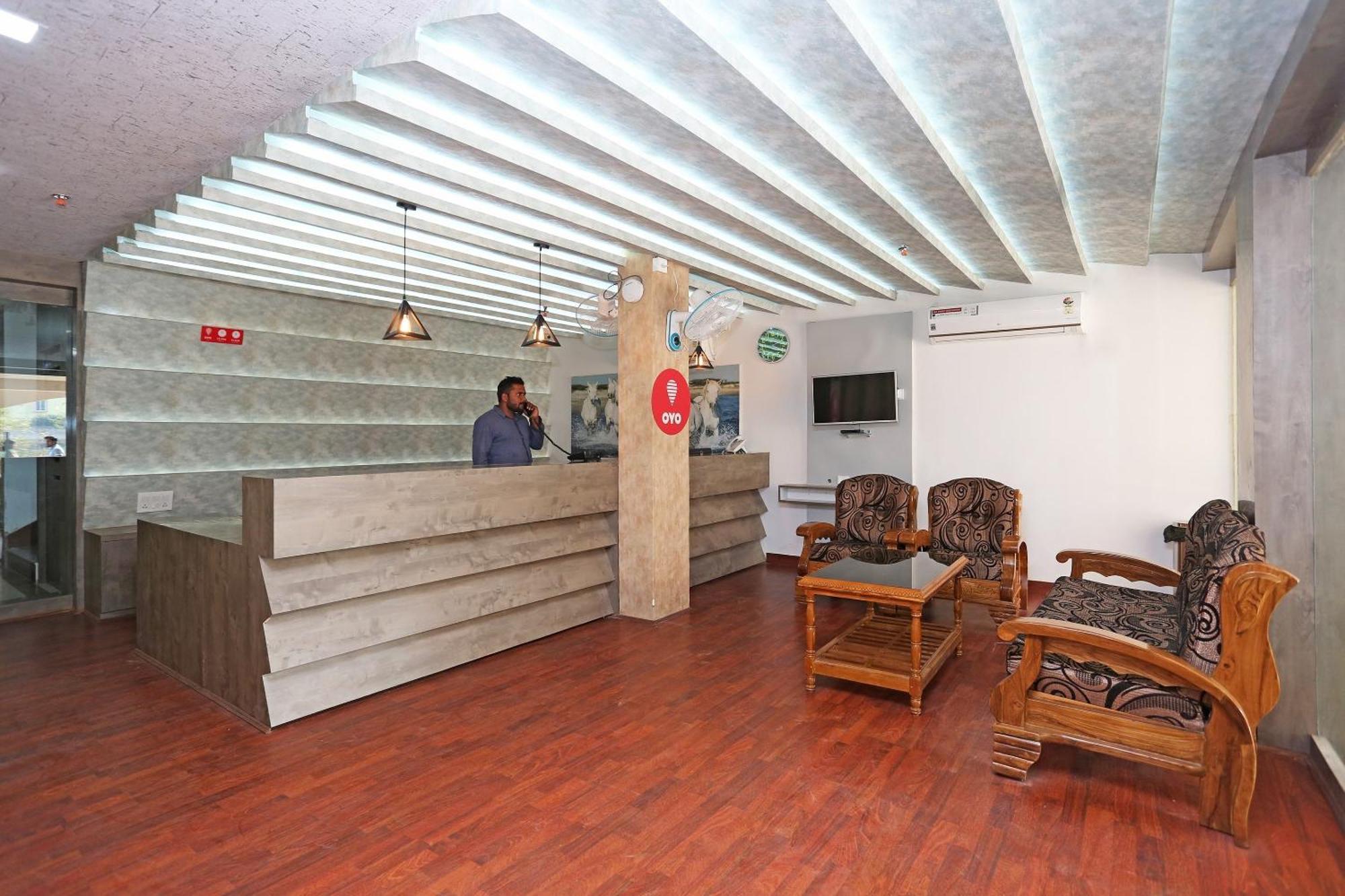 Super Capital O Sai Jagannath Hotel Khandagiri Kültér fotó